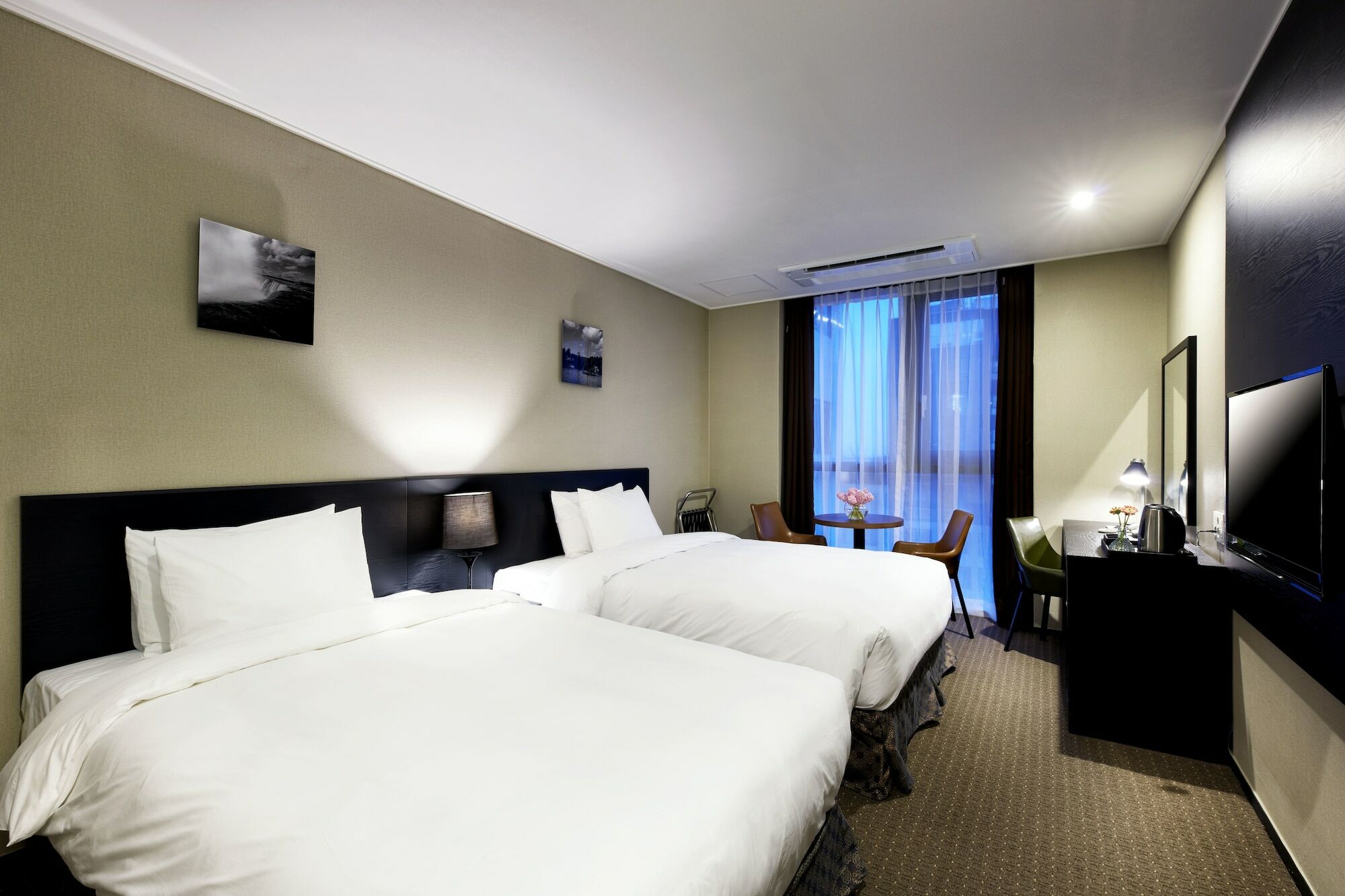 Ramada Encore By Wyndham Pyeongtaek Hotel Buitenkant foto